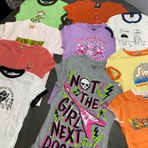 Women’s small / Xs graphic tees ten pairs